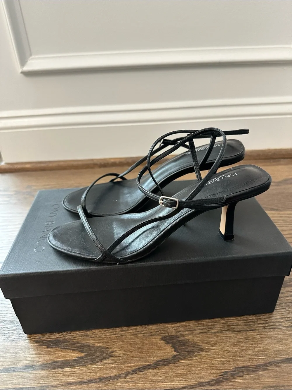 Tony Bianco Caprice Black Strappy Mid Heel Sandals 6.5 - Picture 5 of 6